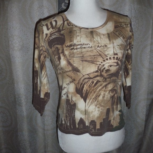 SALE Vintage Gloria Vanderbilt top with print of Statue of Liberty Sz S - Picture 3 of 8